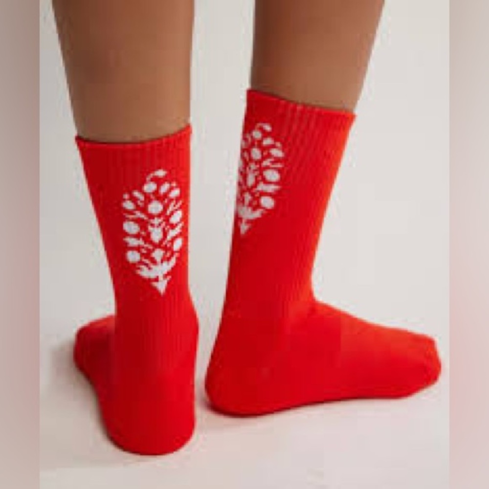 FP MOVEMENT Last Lap Buti Logo Tube Socks Flame Orange NWT - Picture 2 of 6